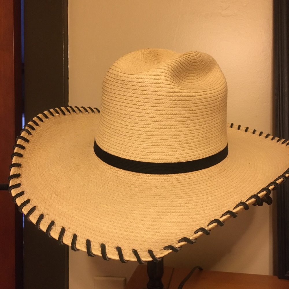 New SunBody Hat.